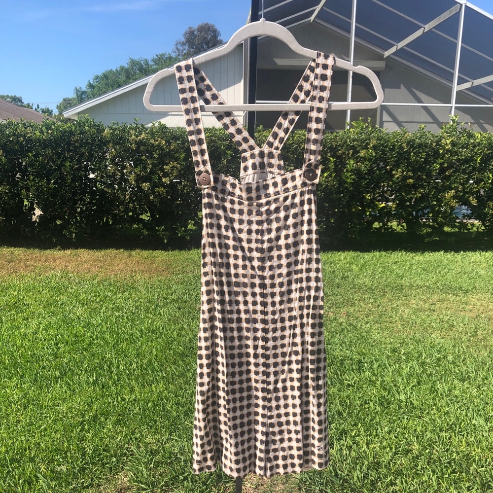URBAN OUTFITTERS romper size medium